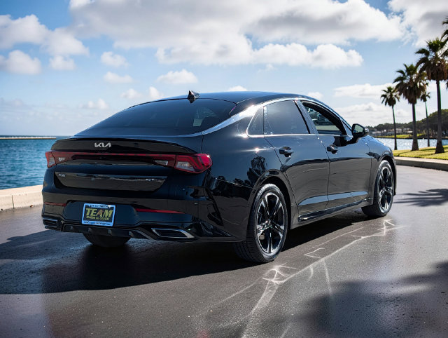 Used 2022 Kia K5 GT-Line w/ GT-Line FWD Premium Package image 5