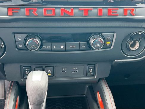 New 2026 Nissan Frontier PRO-4X w/ Pro-4x Convenience Package image 15