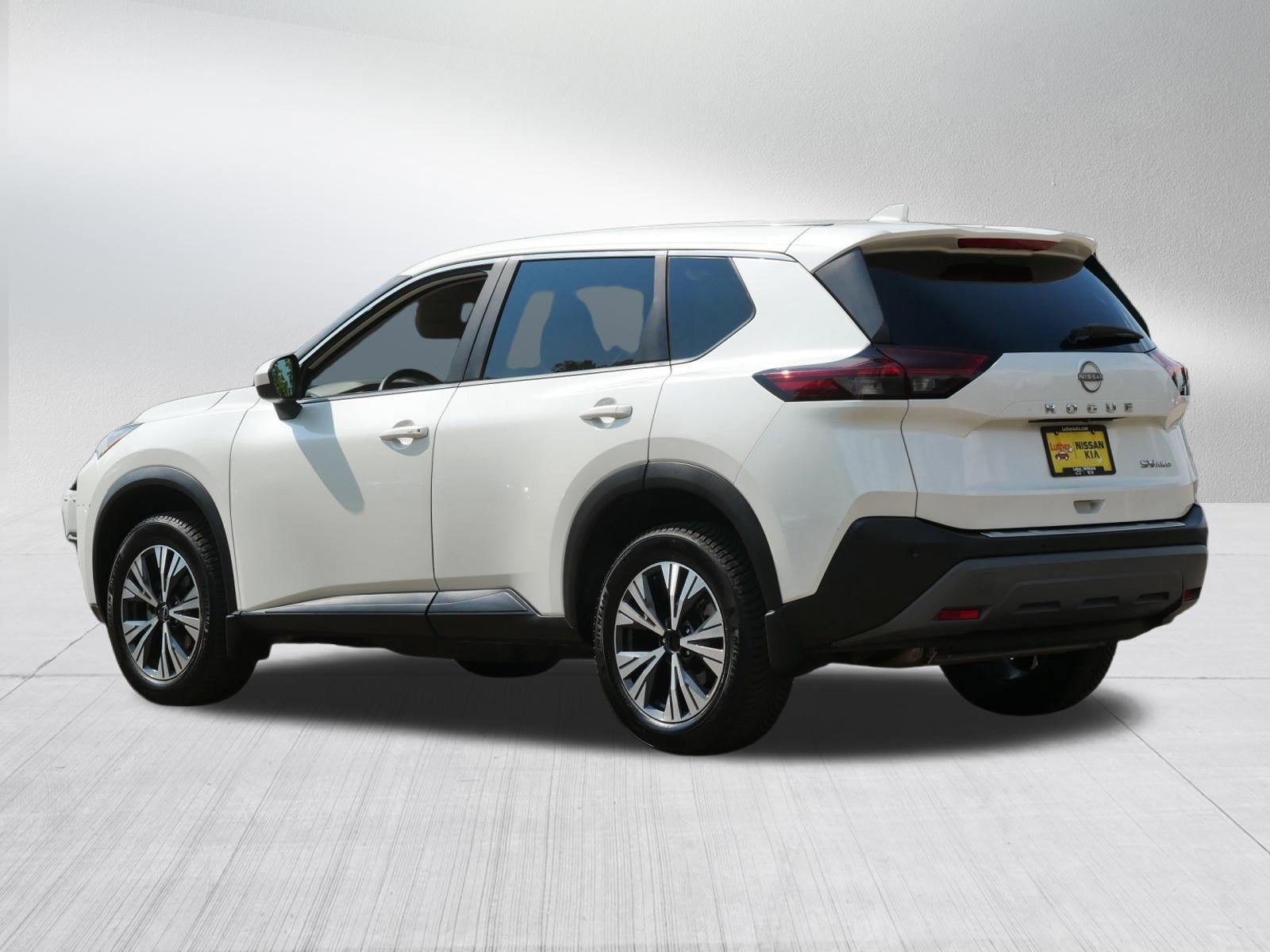 Certified 2023 Nissan Rogue SV AWD/4WD image 5