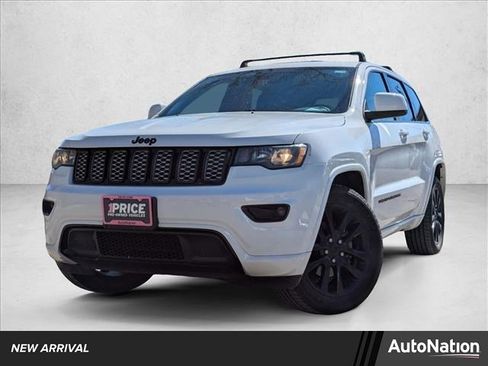 Used 2020 Jeep Grand Cherokee Altitude image 1