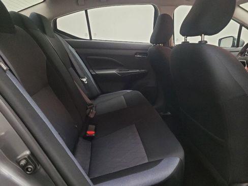 Used 2023 Nissan Versa SV image 19