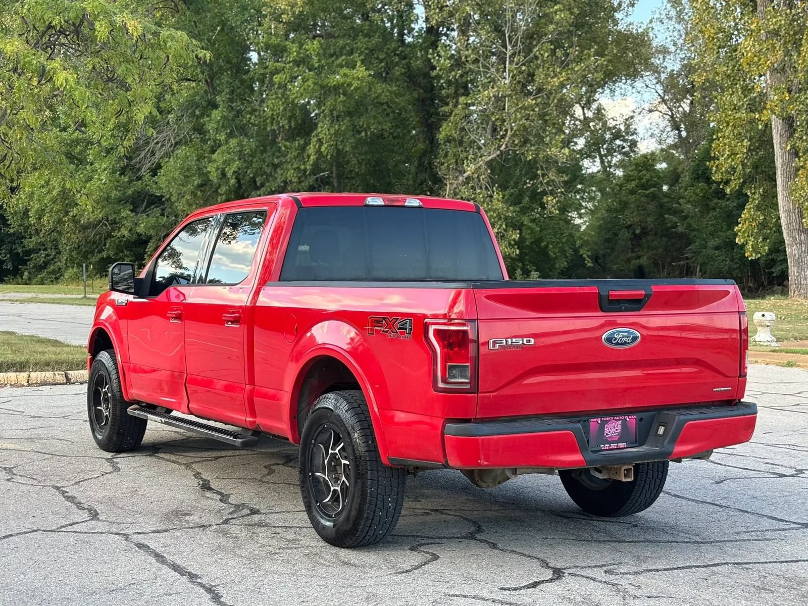 Used 2016 Ford F150 XLT w/ Equipment Group 301A Mid AWD/4WD image 8