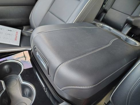 Certified 2025 Chevrolet Tahoe Premier AWD/4WD image 43