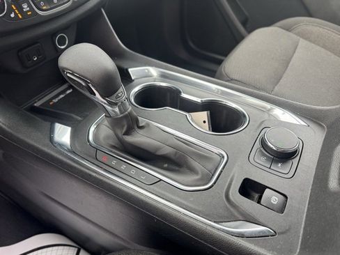 Used 2023 Chevrolet Traverse LT image 22