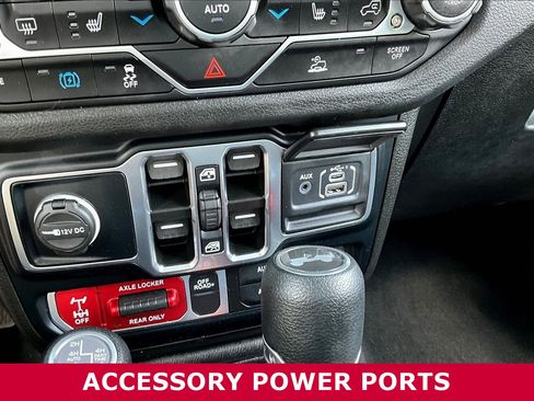 Used 2024 Jeep Wrangler Unlimited AWD/4WD image 16