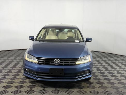 Used 2018 Volkswagen Jetta SEL FWD image 4