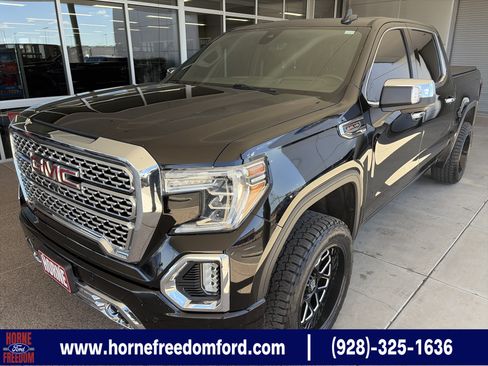 Used 2019 GMC Sierra 1500 Denali w/ Denali Ultimate Package AWD/4WD image 1
