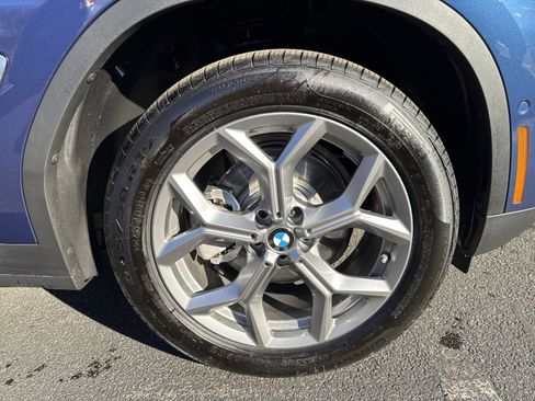 New 2025 BMW X4 xDrive30i w/ Premium Package image 2