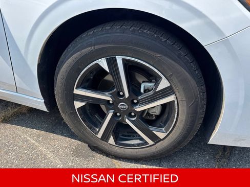 Certified 2024 Nissan Sentra SV FWD image 5