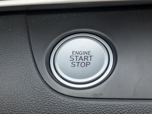 Used 2021 Hyundai Elantra Limited image 35