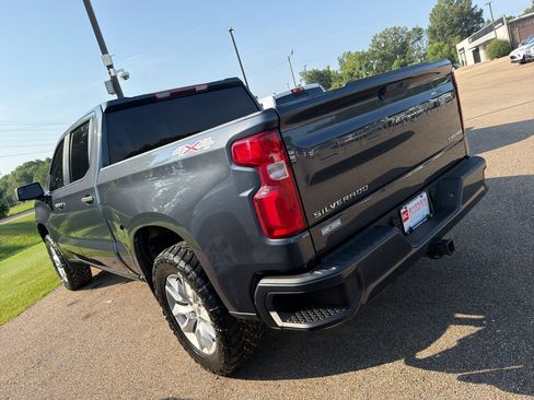 Used 2021 Chevrolet Silverado 1500 Custom AWD/4WD image 6