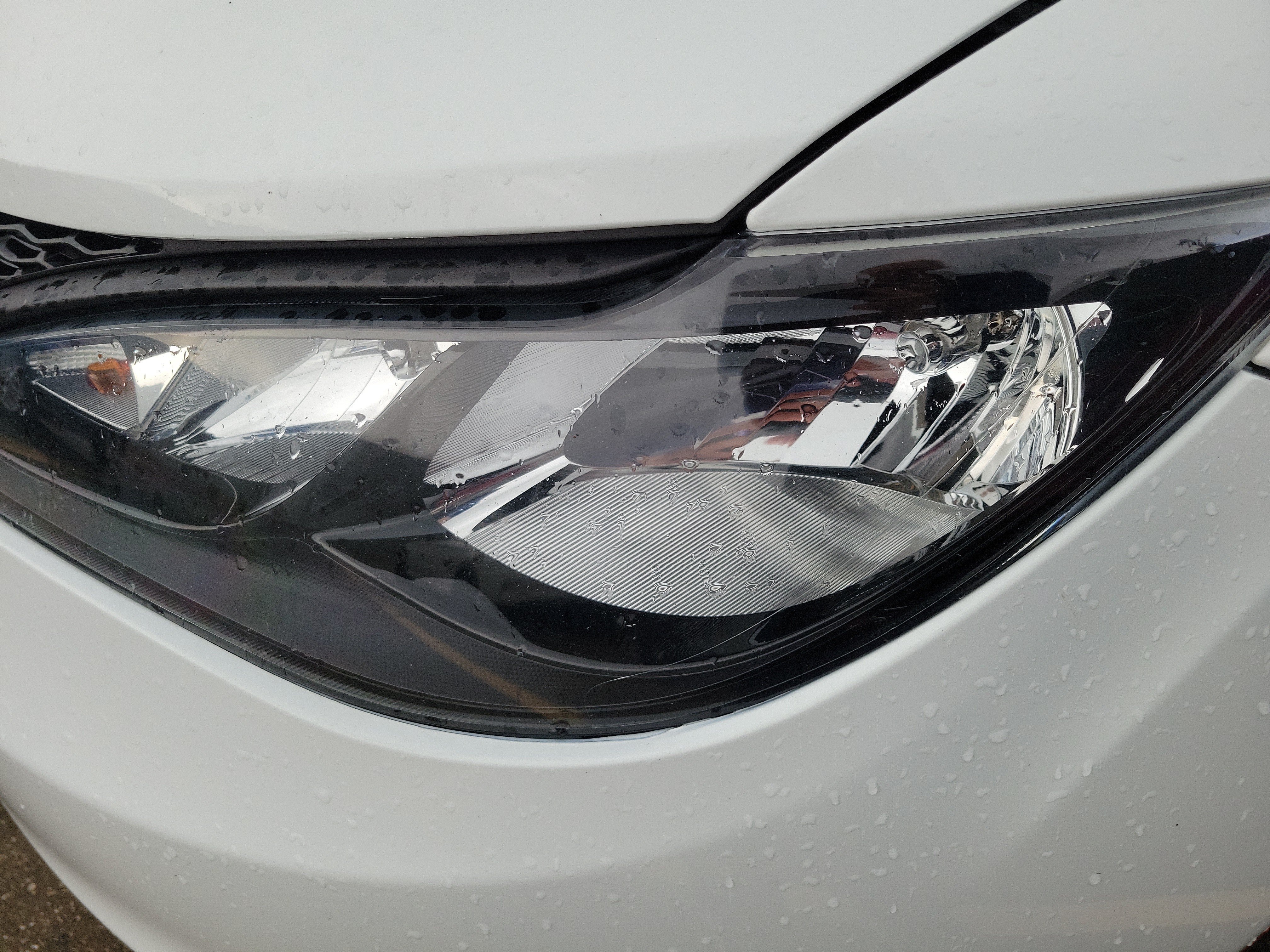 Used 2023 Chrysler Voyager LX FWD image 4