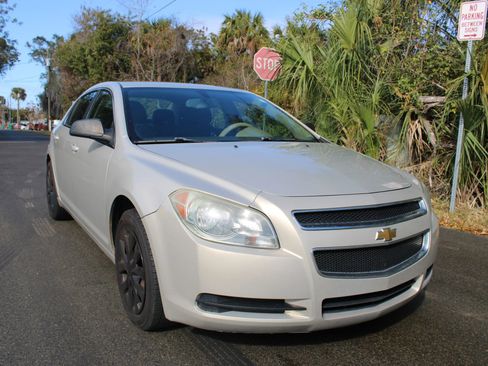 Used 2011 Chevrolet Malibu LS image 11