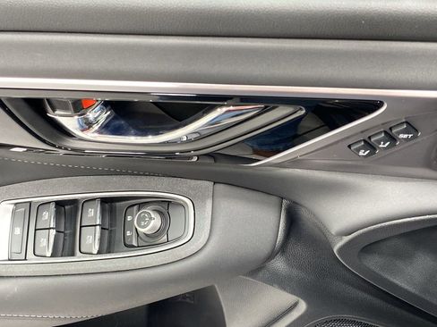 Certified 2025 Subaru Outback Limited AWD/4WD image 13