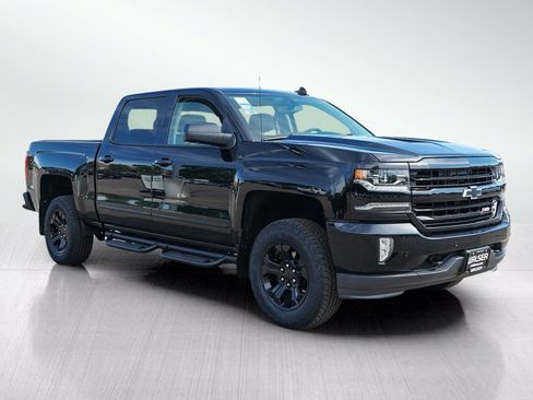 Used 2018 Chevrolet Silverado 1500 LTZ Z71 w/ LTZ Plus Package AWD/4WD image 7