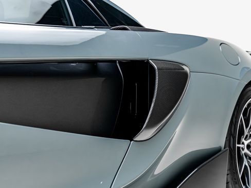 Used 2020 McLaren 600LT Spider RWD image 31