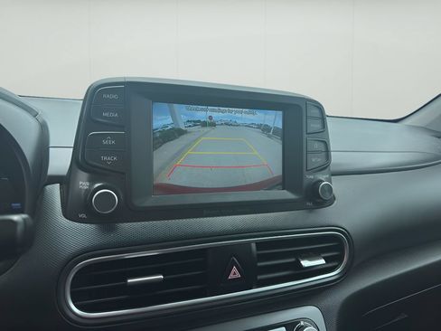 Used 2021 Hyundai Kona Limited w/ Cargo Package FWD image 23