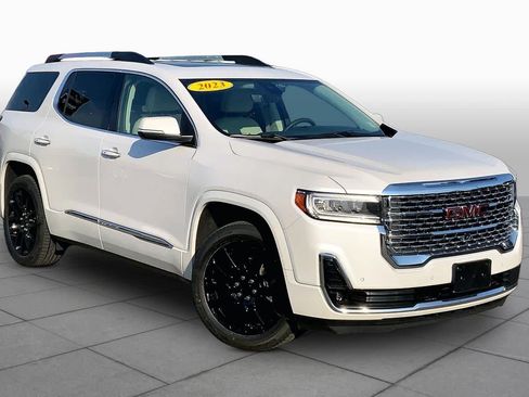 Used 2023 GMC Acadia Denali w/ Denali Ultimate Package AWD/4WD image 3