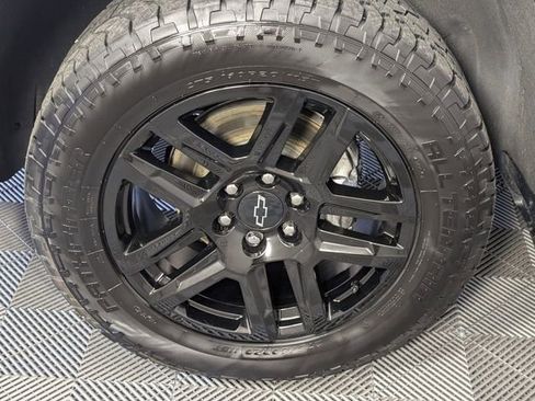 Used 2023 Chevrolet Silverado 1500 RST AWD/4WD image 7