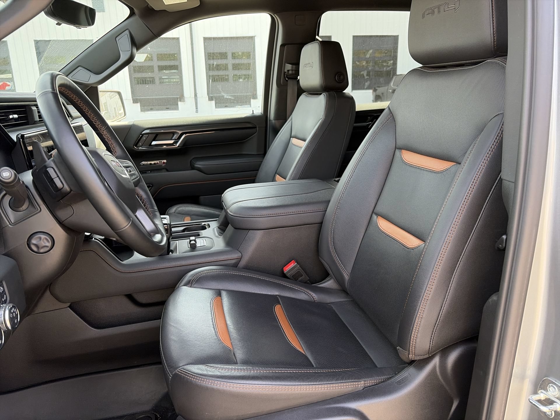 Used 2023 GMC Sierra 1500 AT4 w/ AT4 Premium Package AWD/4WD image 21