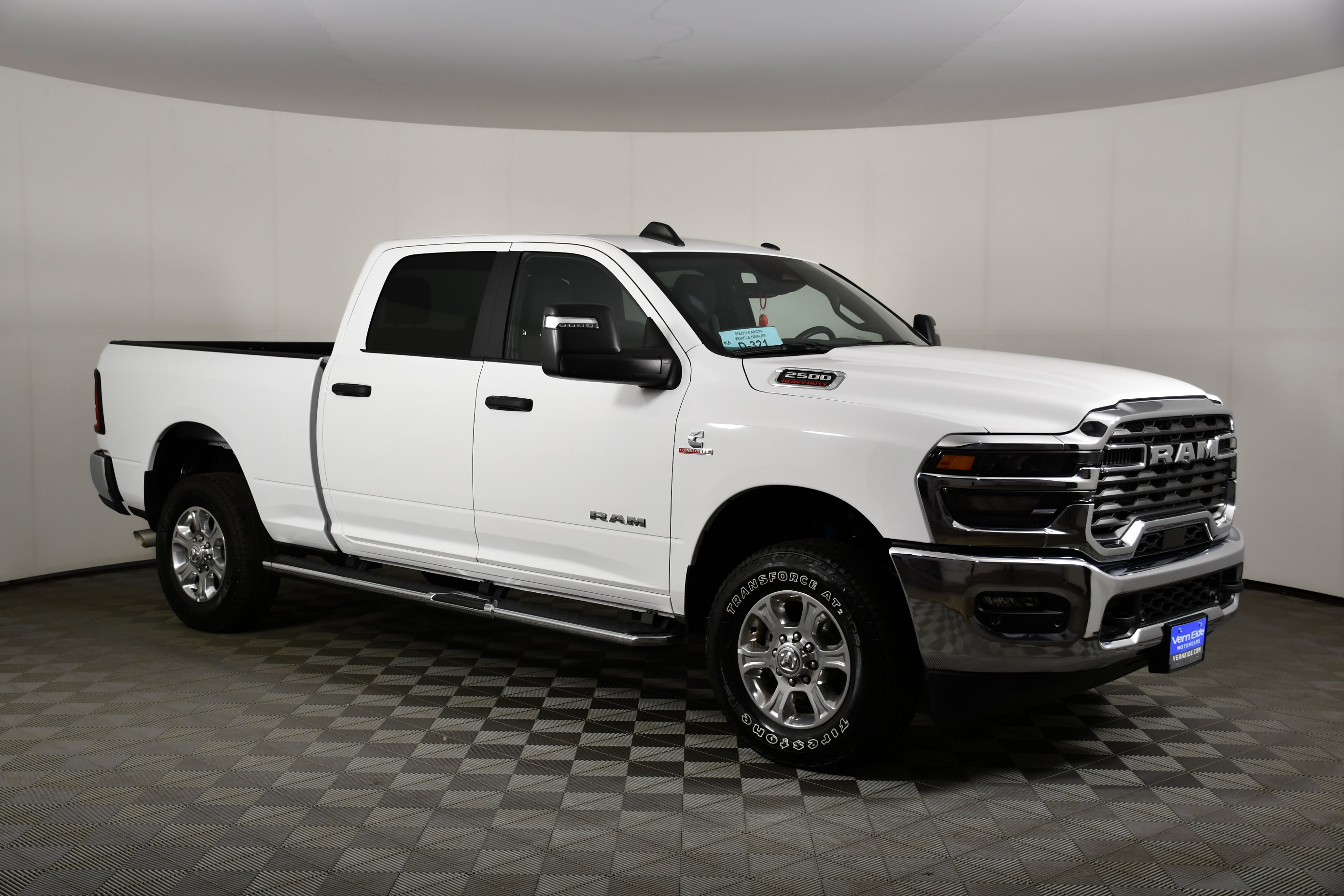 Used 2025 RAM 2500 Big Horn AWD/4WD image 4