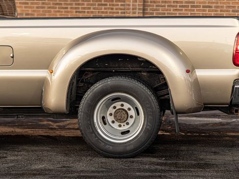 Used 2011 Ford F350 XLT w/ Camper Pkg image 7