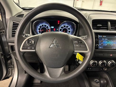 Used 2023 Mitsubishi Outlander Sport ES AWD/4WD image 19