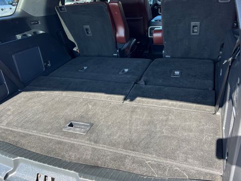 Certified 2023 Ford Expedition Limited image 17