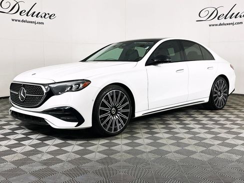 Used 2025 Mercedes-Benz E 450 4MATIC Sedan w/ Night Package image 3