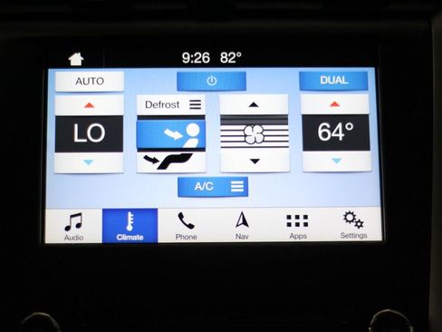 Used 2018 Ford Fusion SE w/ Equipment Group 602A FWD image 21