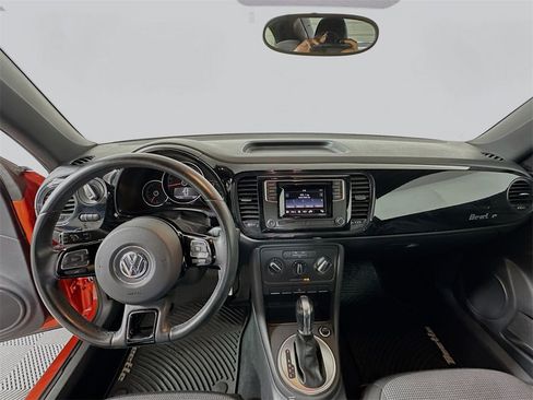 Certified 2019 Volkswagen Beetle 2.0T S image 3