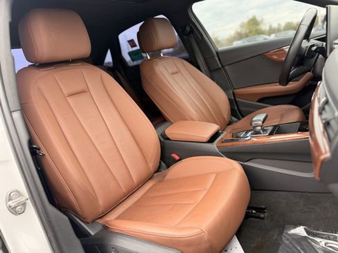 Used 2021 Audi A4 2.0T Premium w/ Convenience Package image 11