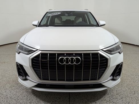 Certified 2025 Audi Q3 2.0T Premium Plus w/ Premium Plus Package image 2