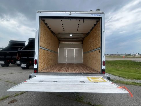New 2027 Ford E-350 and Econoline 350 Super Duty w/ Power Equipment Group RWD image 6