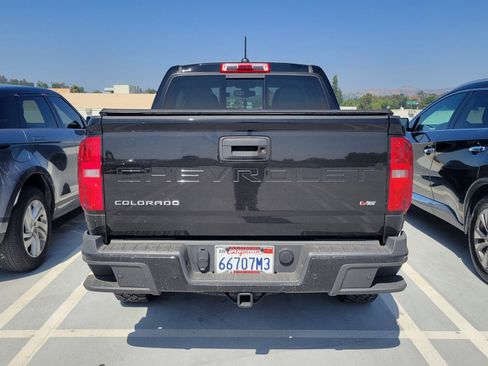Used 2022 Chevrolet Colorado Z71 w/ Z71 Midnight Edition RWD image 4