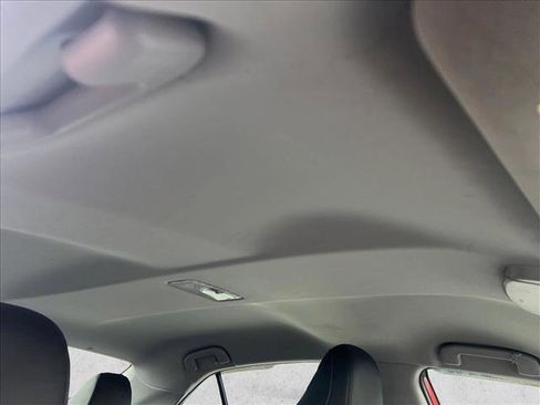 Used 2022 Toyota Camry SE image 25