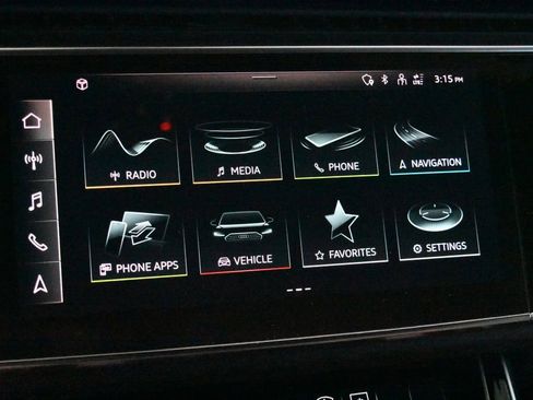 Used 2022 Audi Q8 Prestige image 12