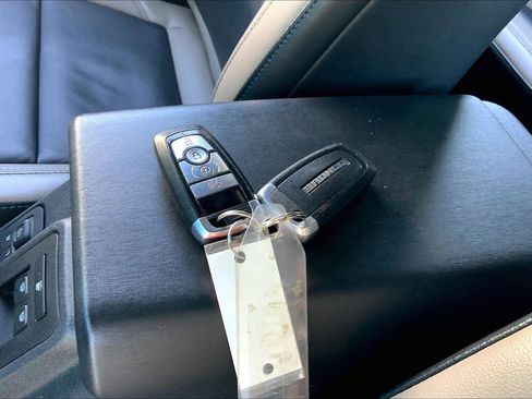 Used 2022 Ford Bronco Wildtrak AWD/4WD image 12