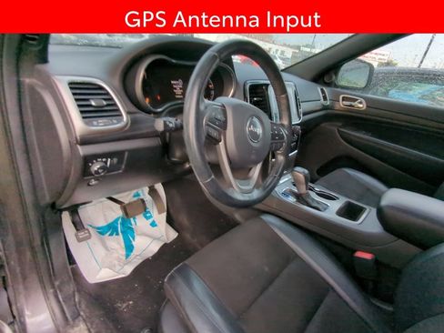 Used 2020 Jeep Grand Cherokee Altitude AWD/4WD image 7