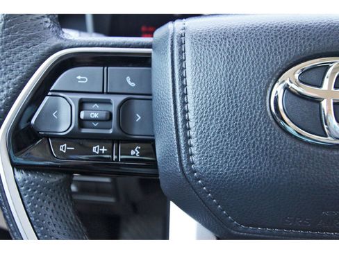 Used 2023 Toyota Tundra Limited w/ Power Package AWD/4WD image 18