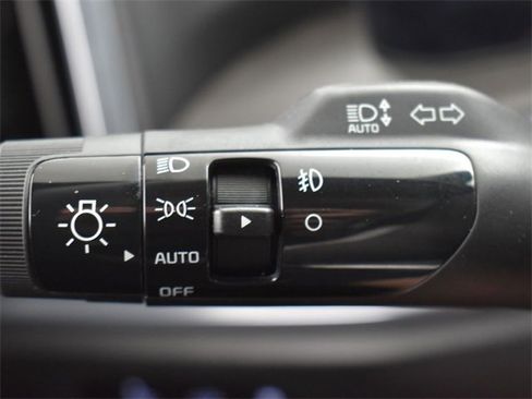 Certified 2025 Kia Sorento SX Prestige image 31