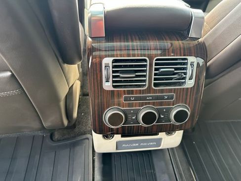 Used 2017 Land Rover Range Rover HSE image 17
