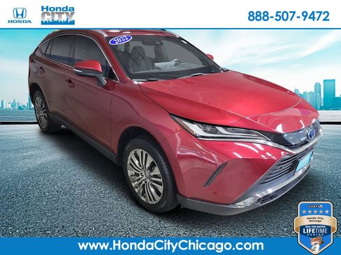 Used 2022 Toyota Venza Limited image 1