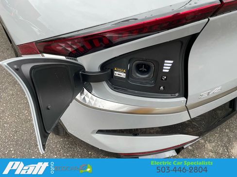 Used 2025 Kia EV6 Wind image 56