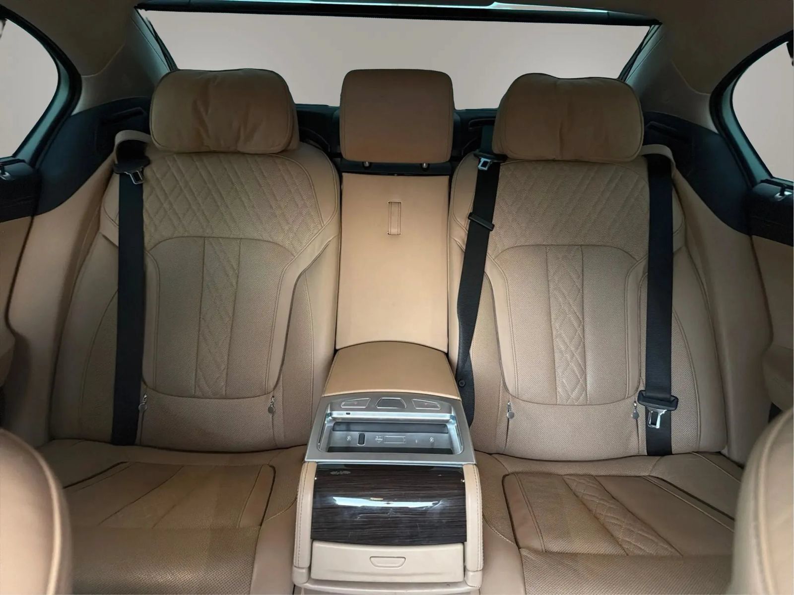 Used 2017 BMW 740i xDrive AWD/4WD image 17
