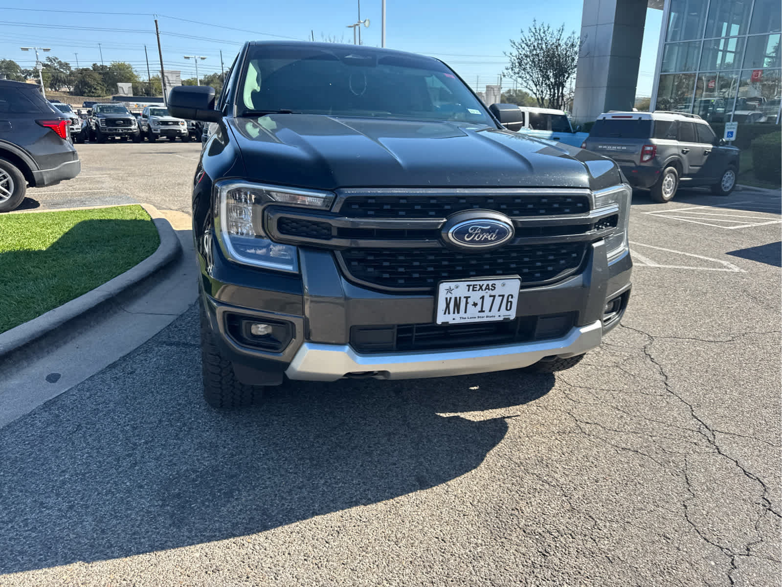 Used 2024 Ford Ranger XLT w/ FX4 Off-Road Package AWD/4WD image 4
