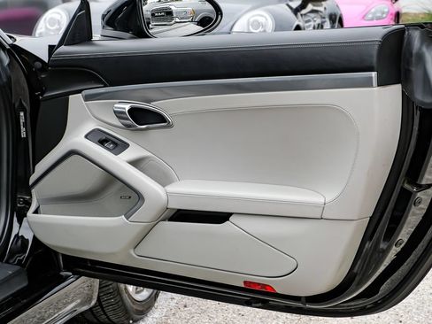 Used 2018 Porsche 718 Boxster S RWD image 41