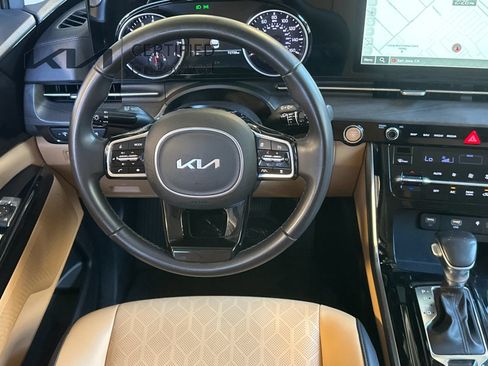 Certified 2024 Kia Carnival EX FWD image 15