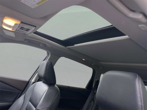 Used 2023 Nissan Rogue SL w/ SL Premium Package image 16