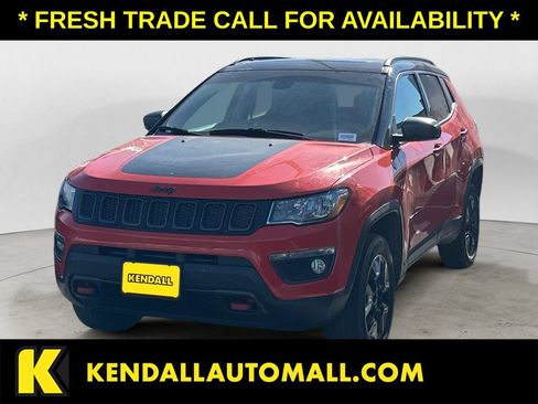 Used 2018 Jeep Compass Trailhawk w/ Leather Interior Group AWD/4WD image 1